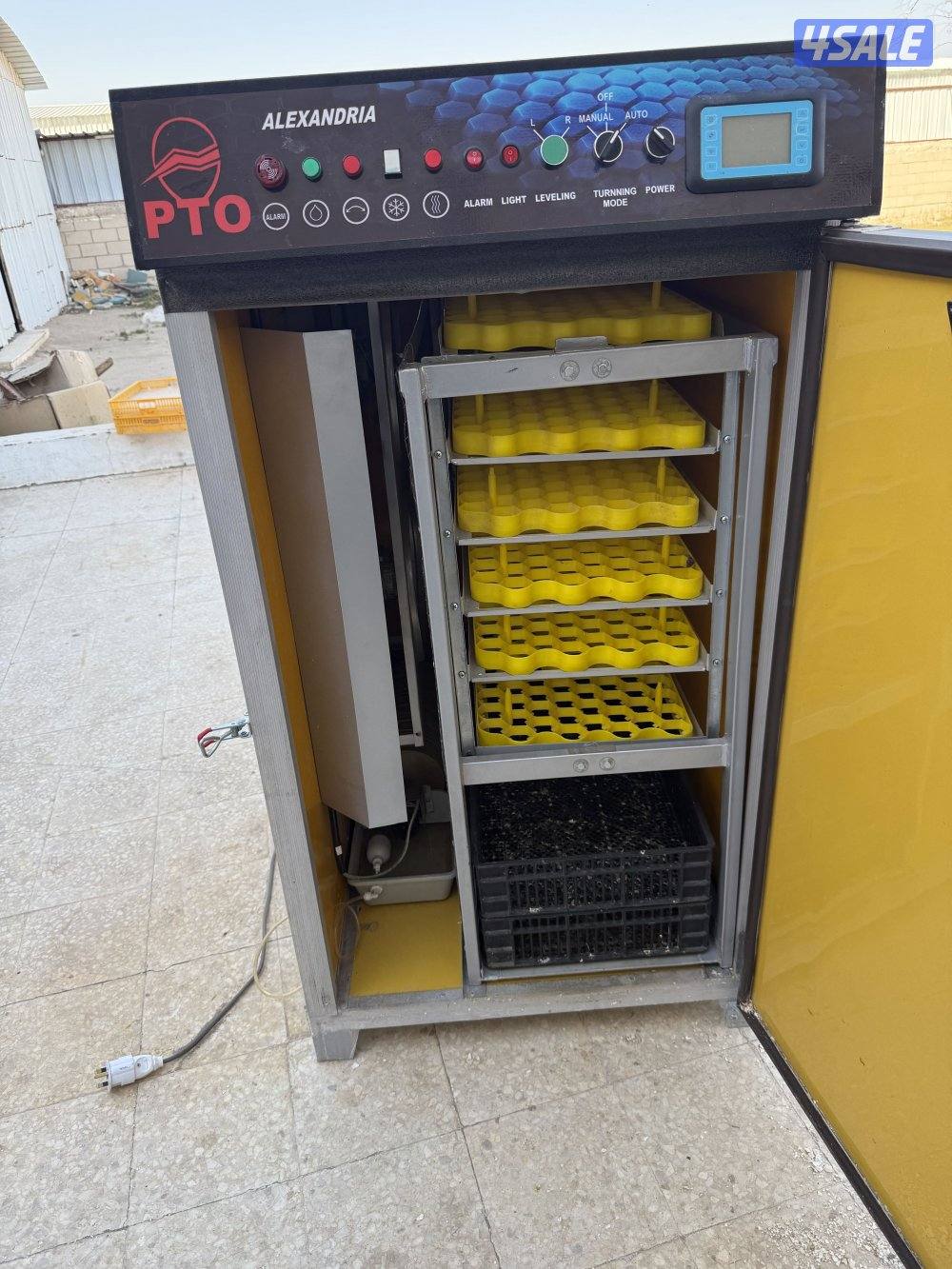 للبيع فقاسه مصريه ٩٦٠ بيضه شبه جديده3