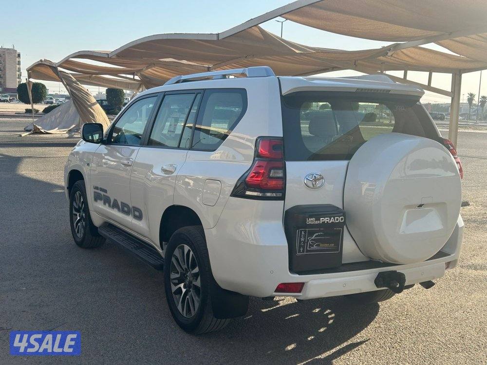 برادو TXL موديل 2022 وارد الساير / شرط الفحص بالكامل4