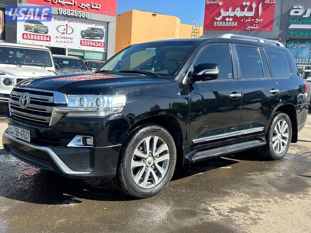 تويوتا لاند كروزر GX.R-V8
موديل 2018
ماشى 270.000 k.m
وارد الساير0