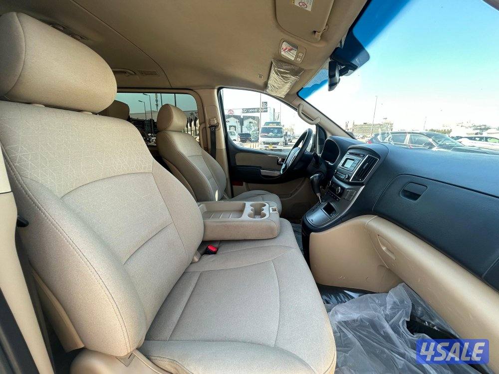 هيونداى  H1
موديل 2020
ماشى 240.000 k.m 
واردالكويت.صبغ وكالة4