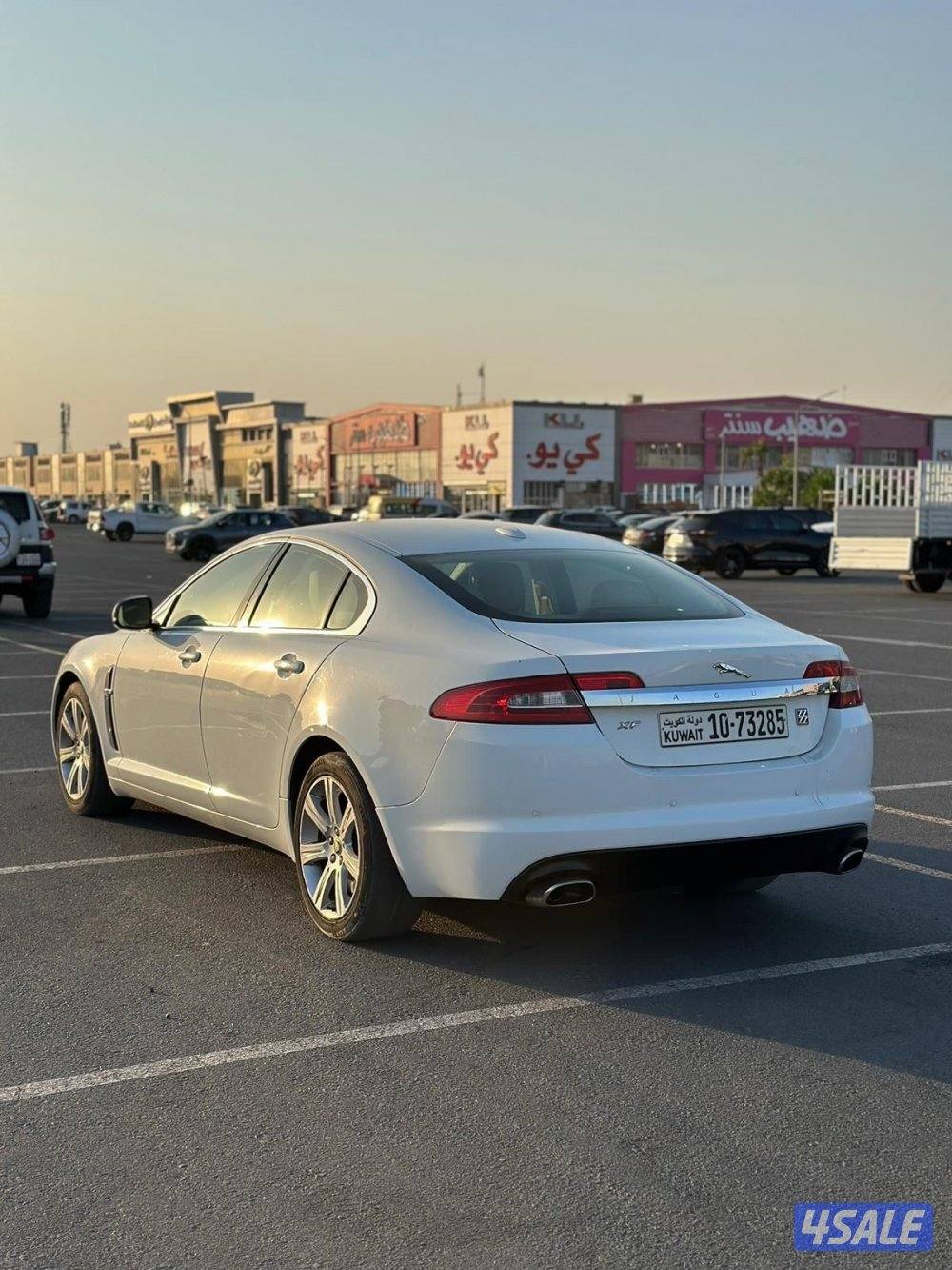 للبيع جاكوار XF3