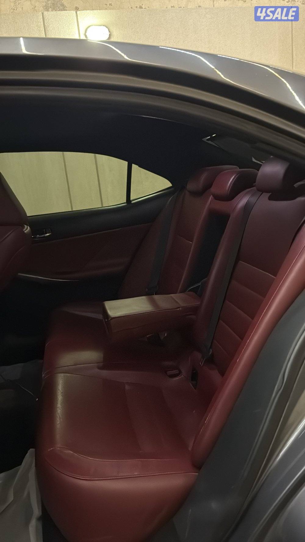 للبيع لكزس is F sport5