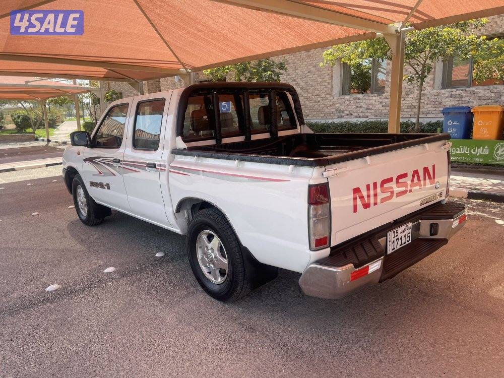 للبيع عربانه نيسان ٢٠١٦ بحاله نادره ماشي ١٦٠5