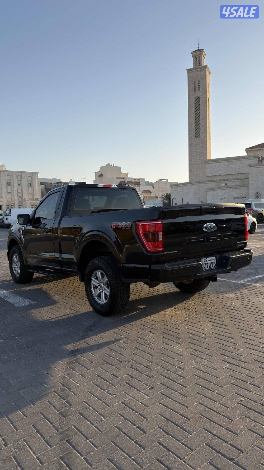 للبيع وانيت فورد FX4 (دبل قير)3