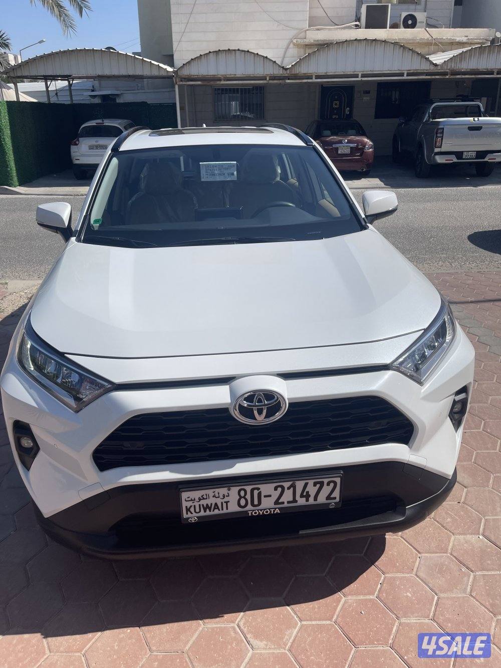 للبيع جيب تويوتا راف فور1