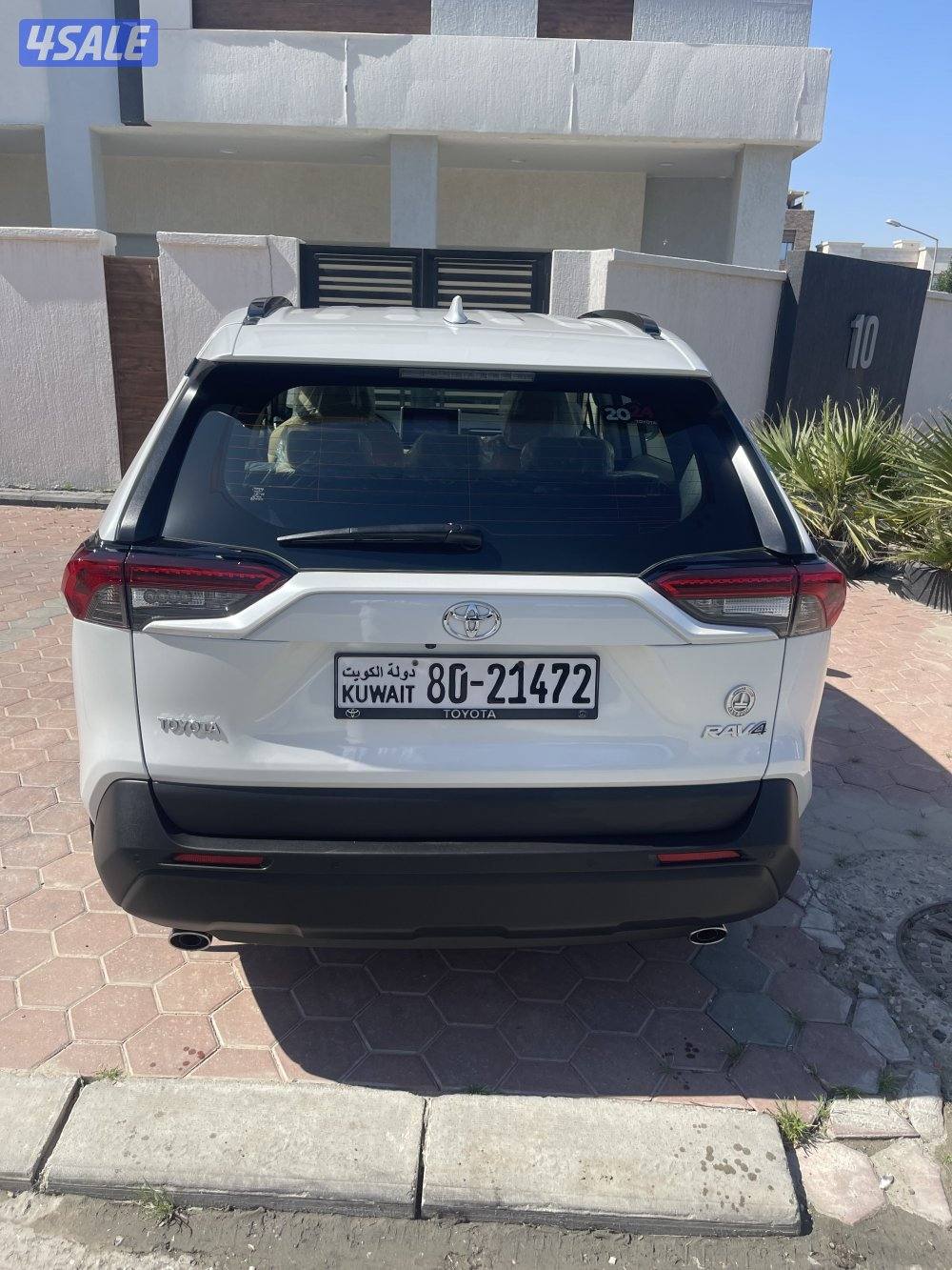 للبيع جيب تويوتا راف فور4