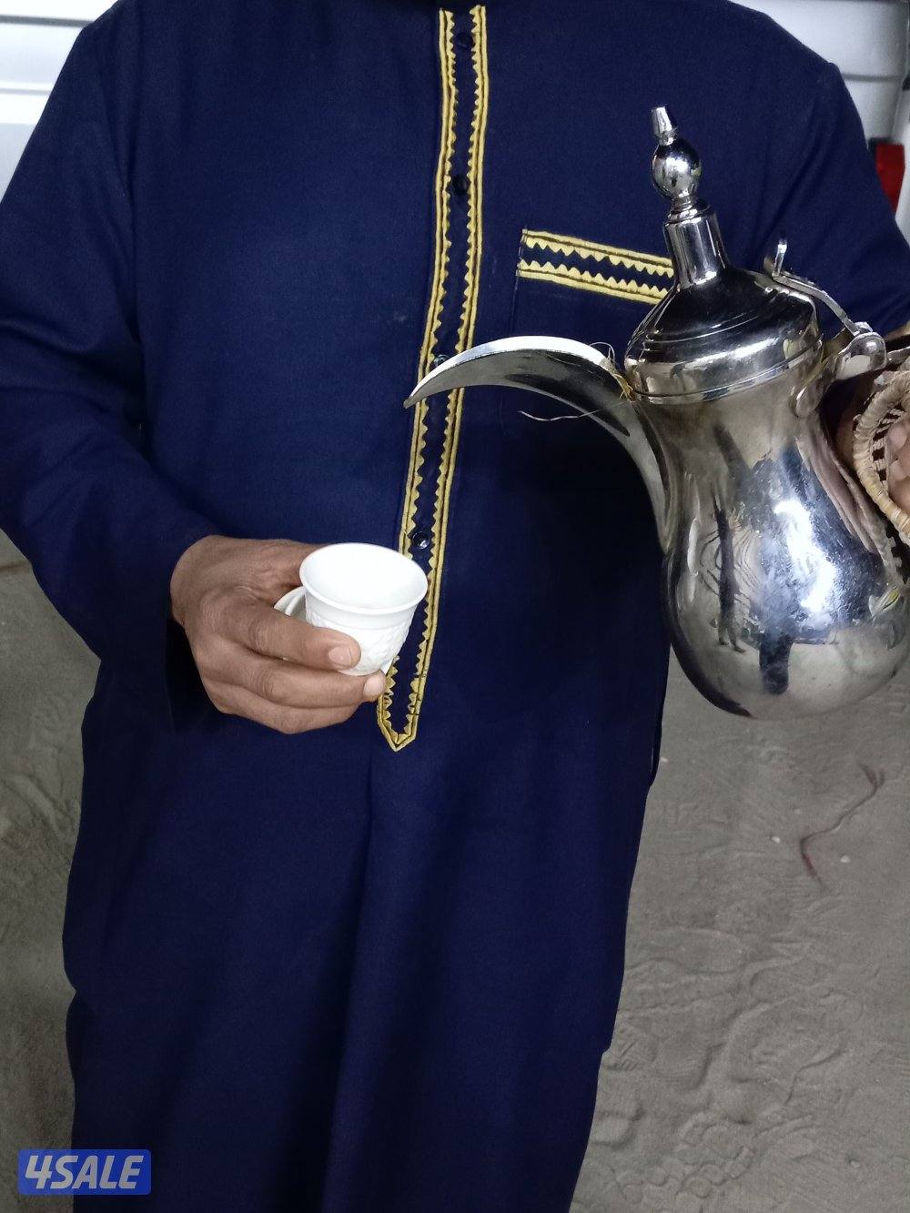 خدمة قهوجيه وخدمة شاي وقهوة وخدمة ايقاف وتنظيم سيارات ومقهوجيه وصبابين6