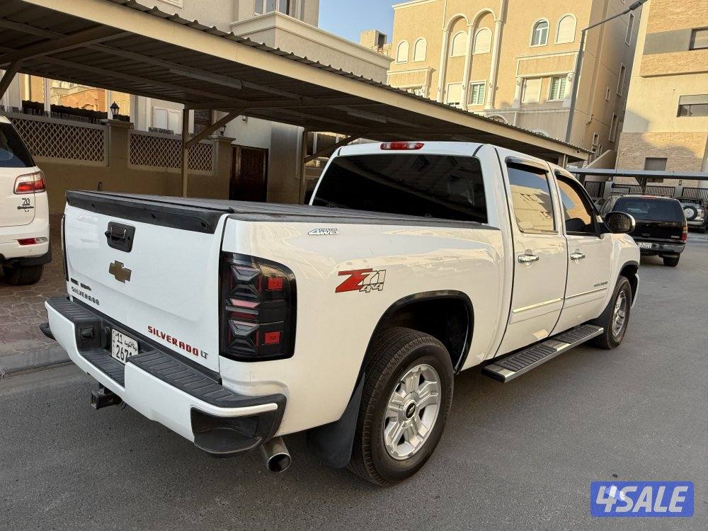 وانيت Z71 غمارتين دبل بحالة الوكاله وارد الغانم4