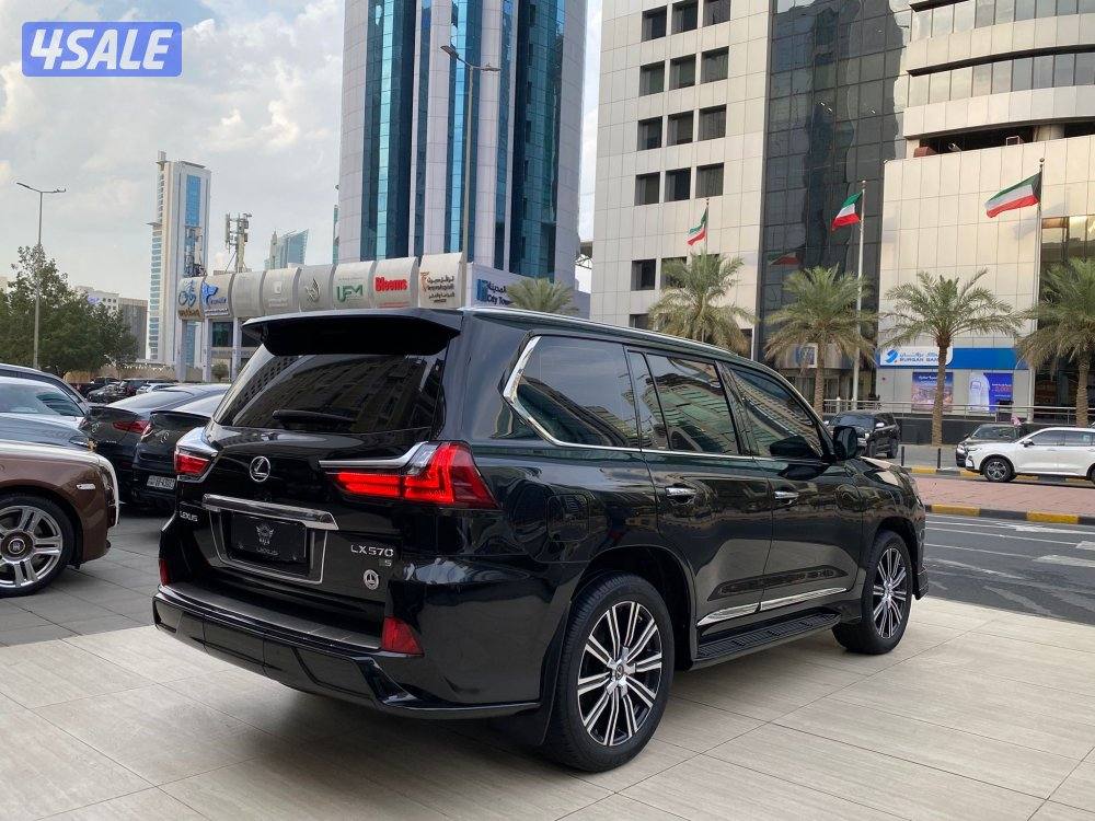 لكزس LX570 S موديل 2021 عداد 151 الف كيلو فقط سيرفس منتظم صبغ الوكاله3
