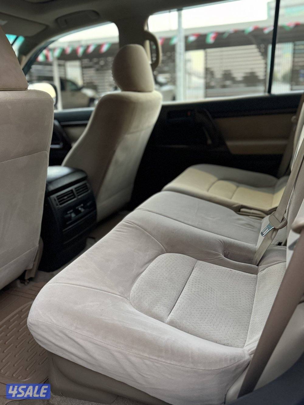 للبيع لاند كروزر 2009 بحاله نظيفه3