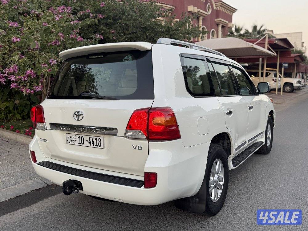 للبيع لاند كروزر 2009 بحاله نظيفه0