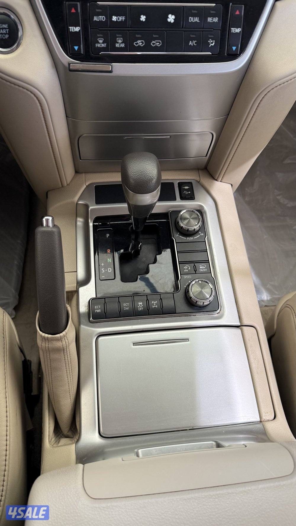 لاند كروزر ٢٠١٨12