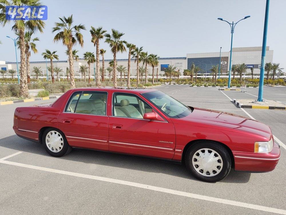 للبيع كاديلاك مخزن1