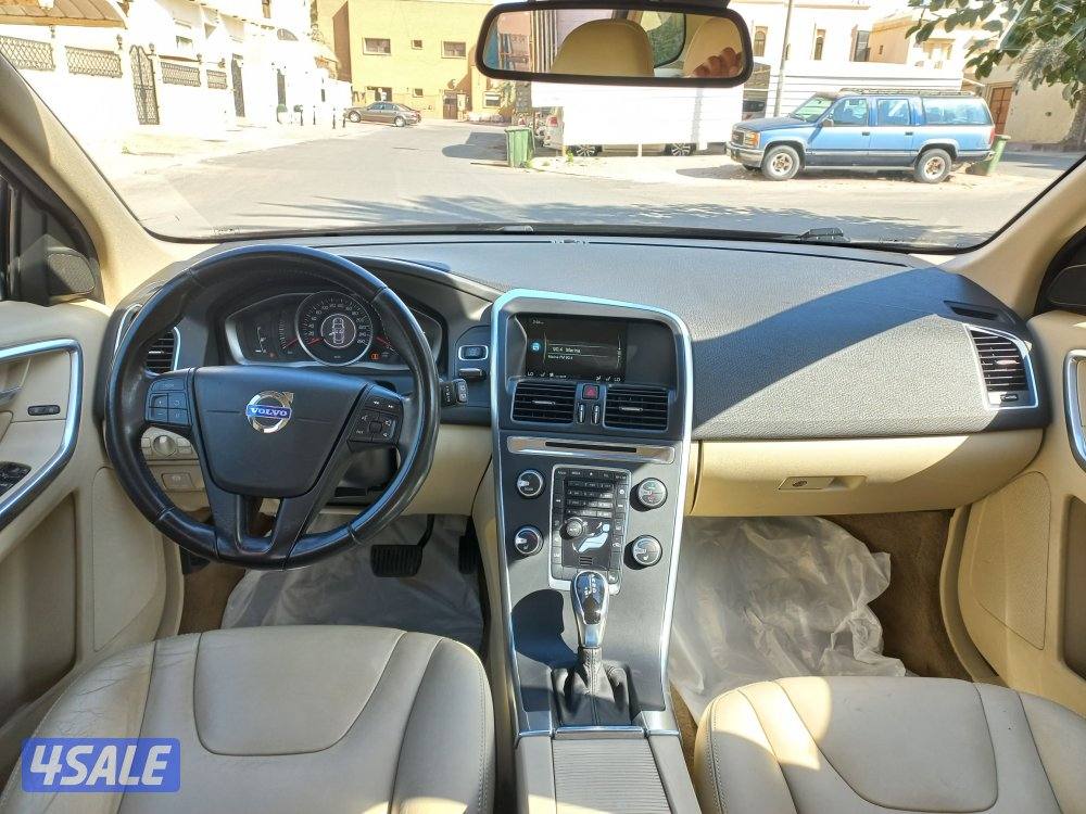 فولفو-XC60 حالة الوكاله5