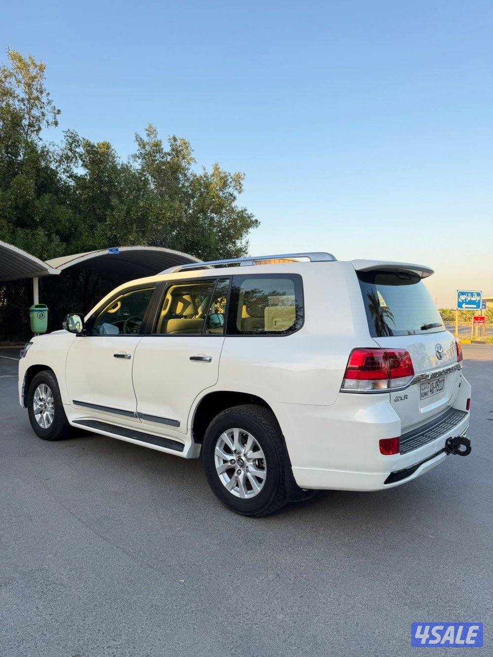 لاند كروزر 2017 GXR الساير صبغ الوكاله3