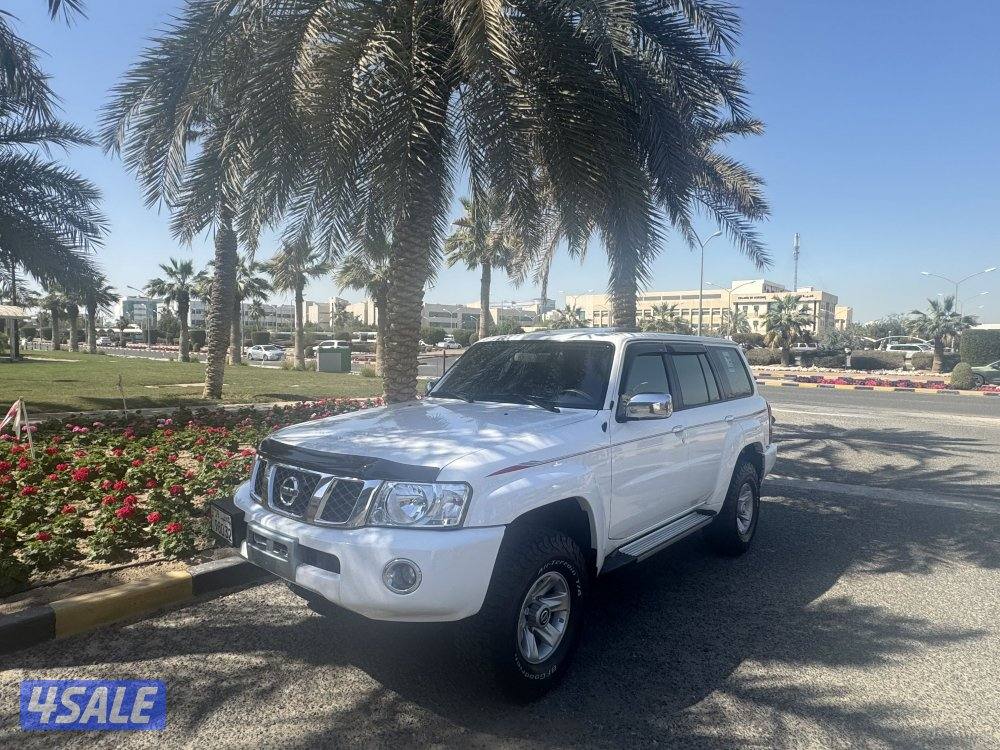 فتك قير عادي صبغ الوكاله قمه بالنظافه ماشي١٠٦ فقط0