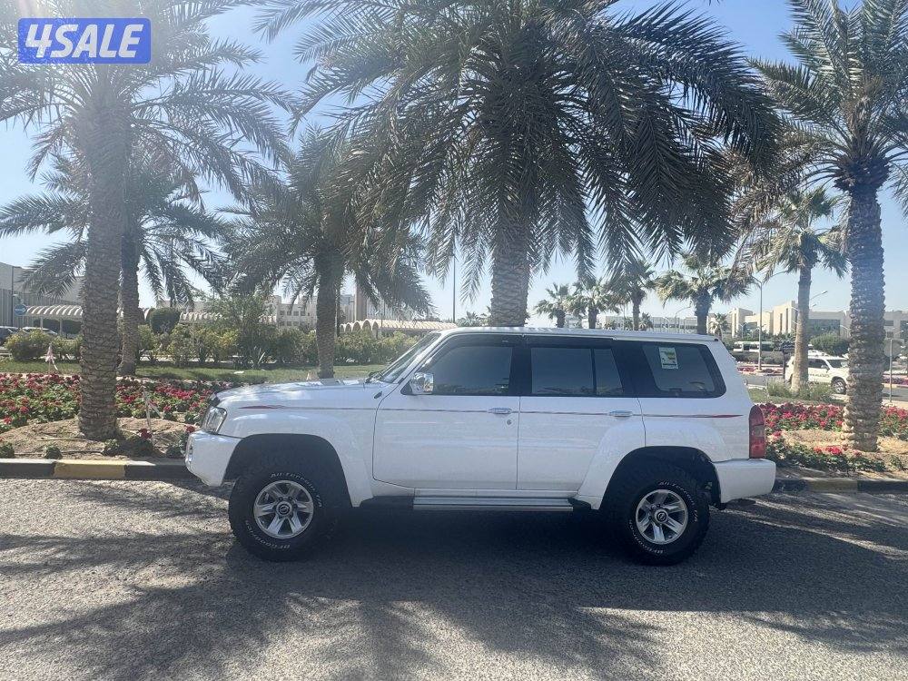 فتك قير عادي صبغ الوكاله قمه بالنظافه ماشي١٠٦ فقط2