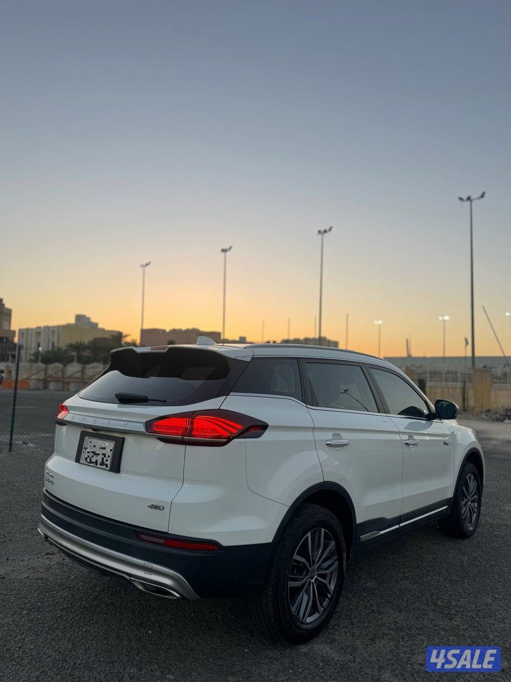 للبيع جيلي ازكارا1