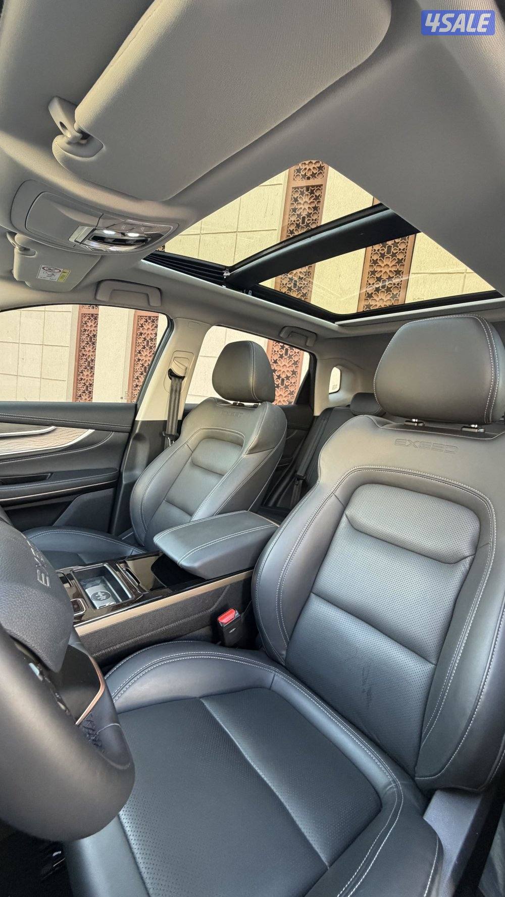 2023 // LX تحت الكفالة6