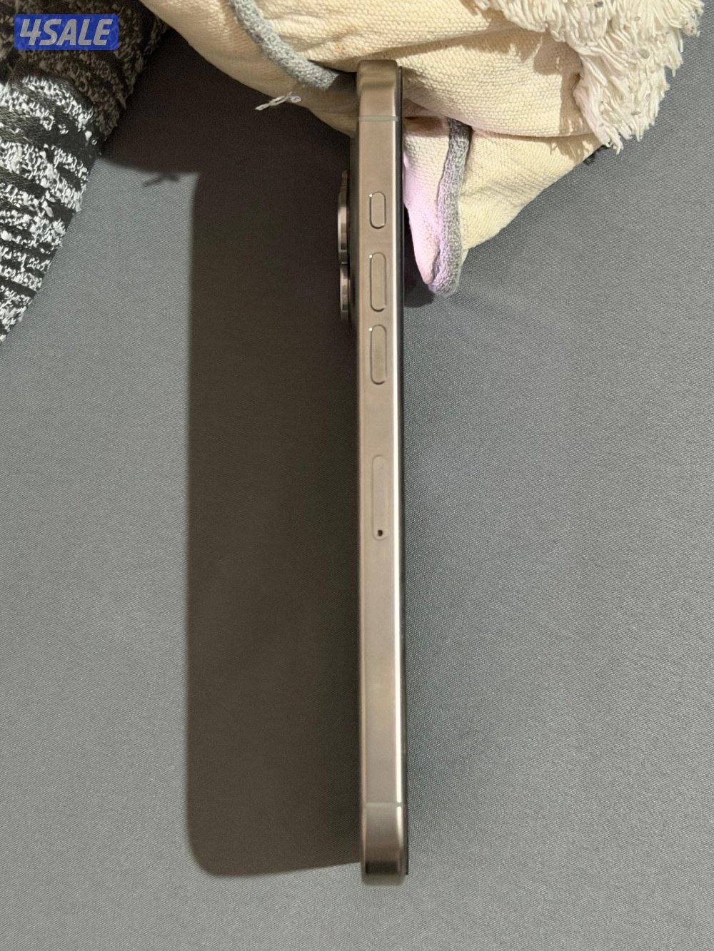 ايفون 16 برو ماكس بطاريه 98% بحالة الجديد5