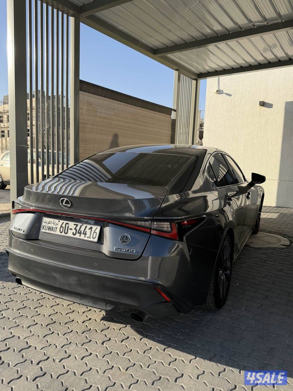 للبيع لكزس is3001