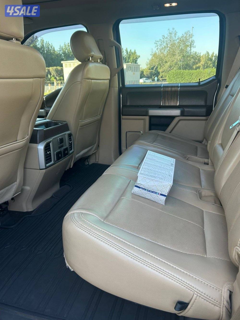 فورد f150  لاريت  فضي2