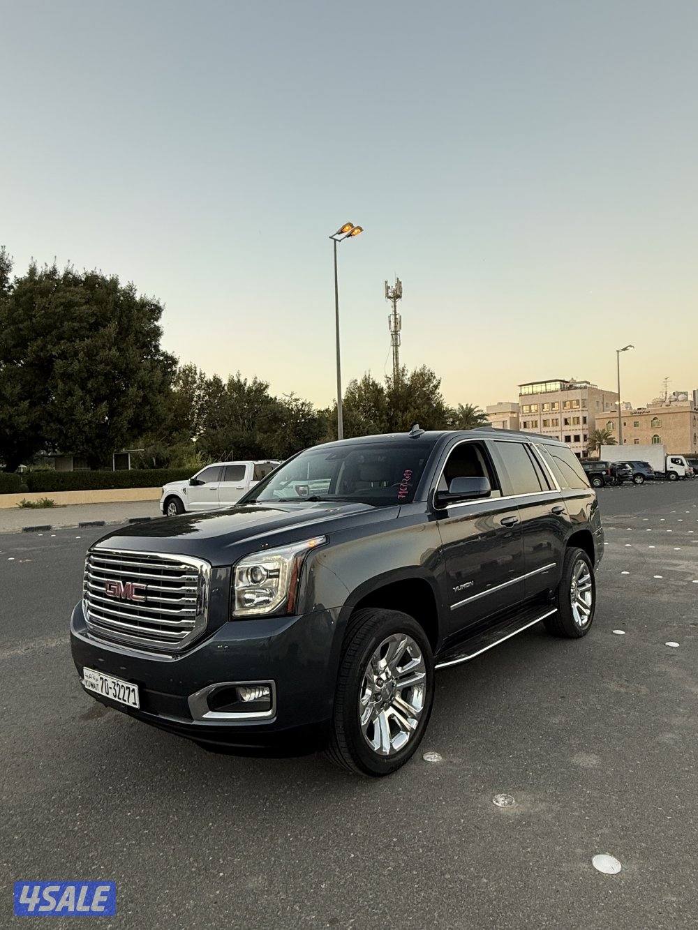 للبيع يوكن SLT 2019 اعلي فئه1