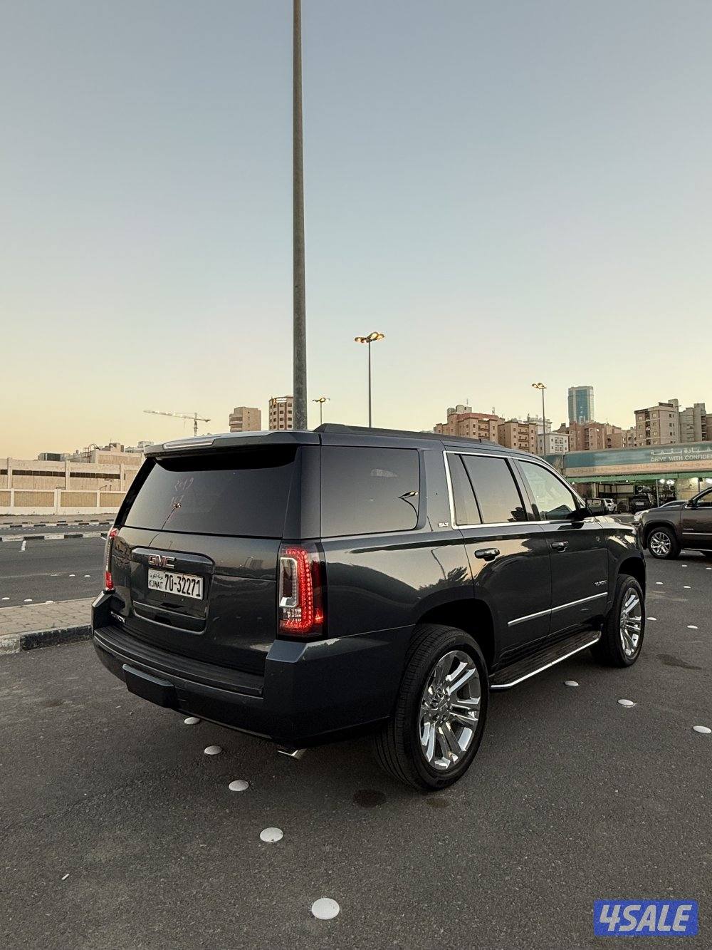 للبيع يوكن SLT 2019 اعلي فئه7