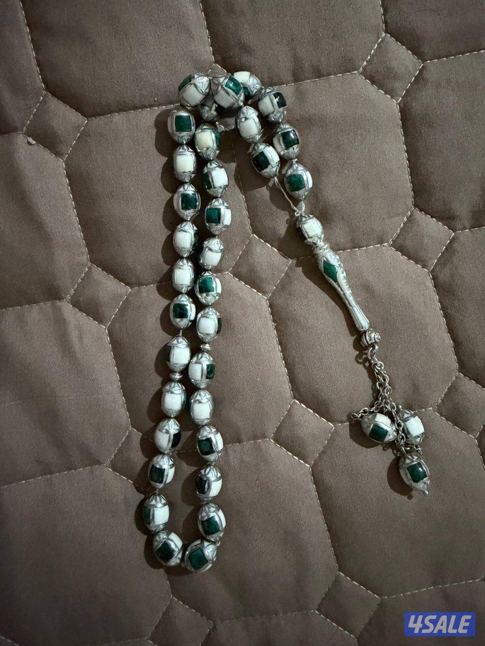 مسبح فضه وعج وحجر اليشم0