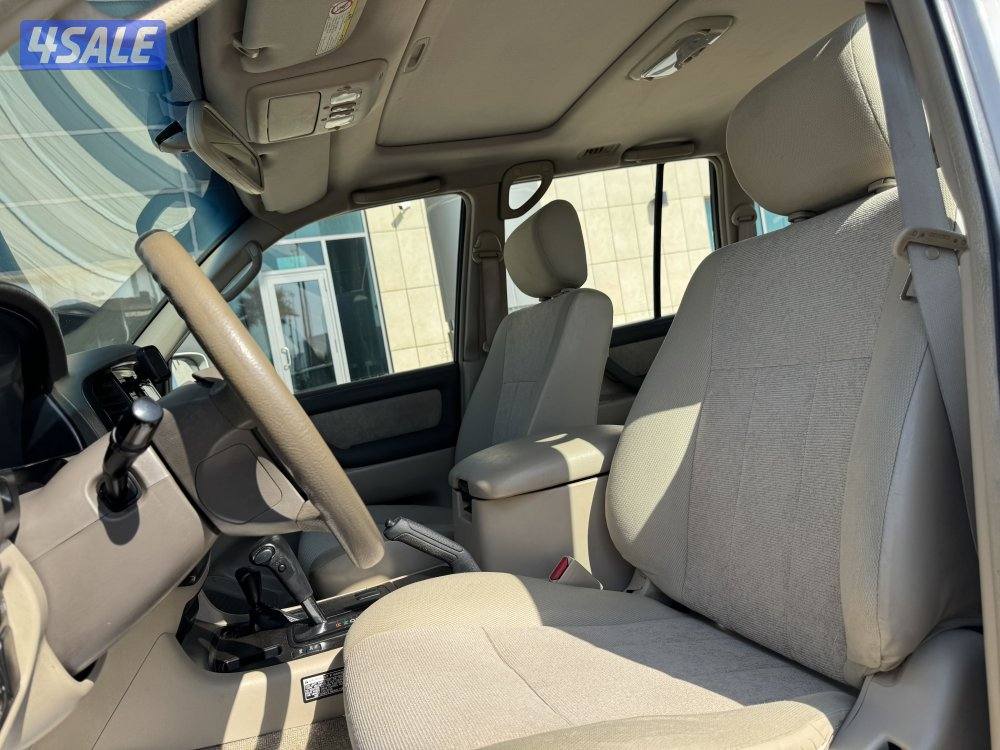 لاندكروزر GXR موديل 20037