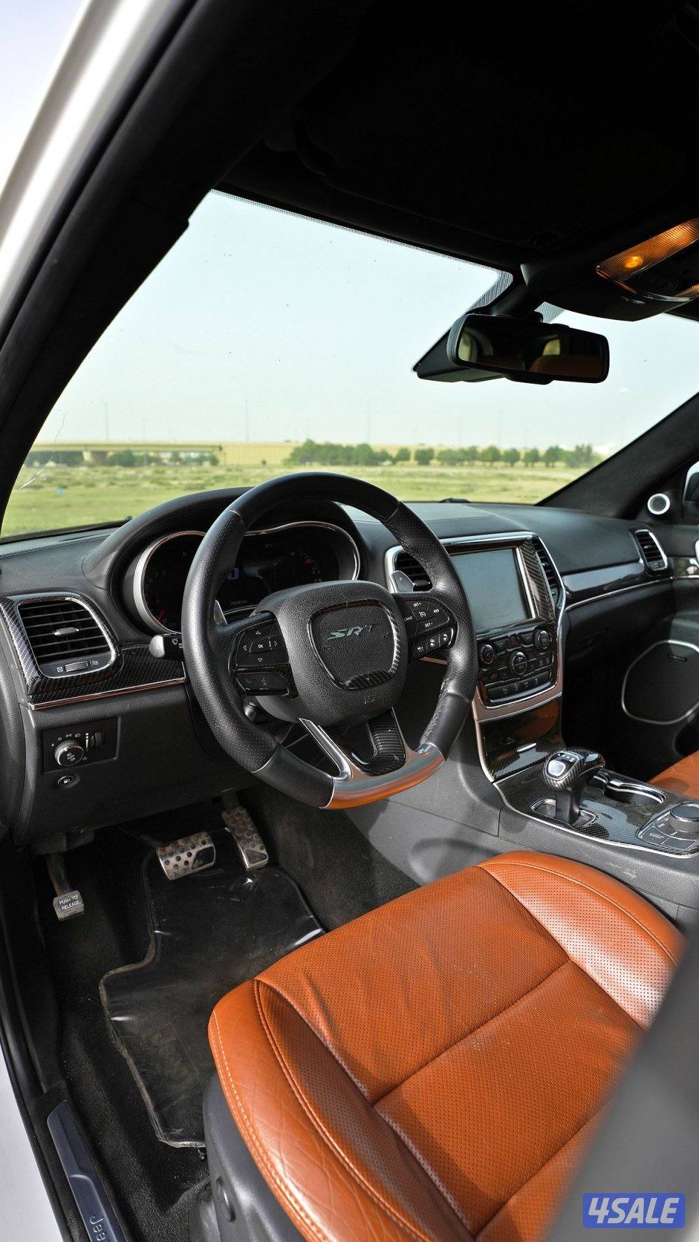 جراند شيروكي SRT صبغ وكاله11