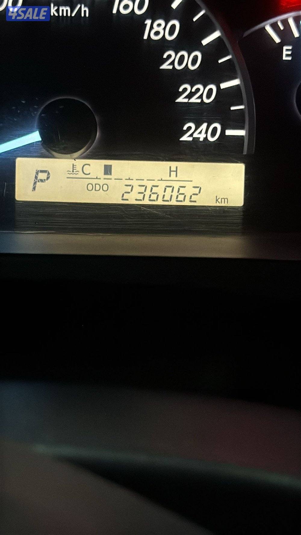 كامري ٢٠١٦ صبغ الوكاله ماعدا دعاميه اماميه وخلفيه ومدقر يسار ماشي٢٣٣3