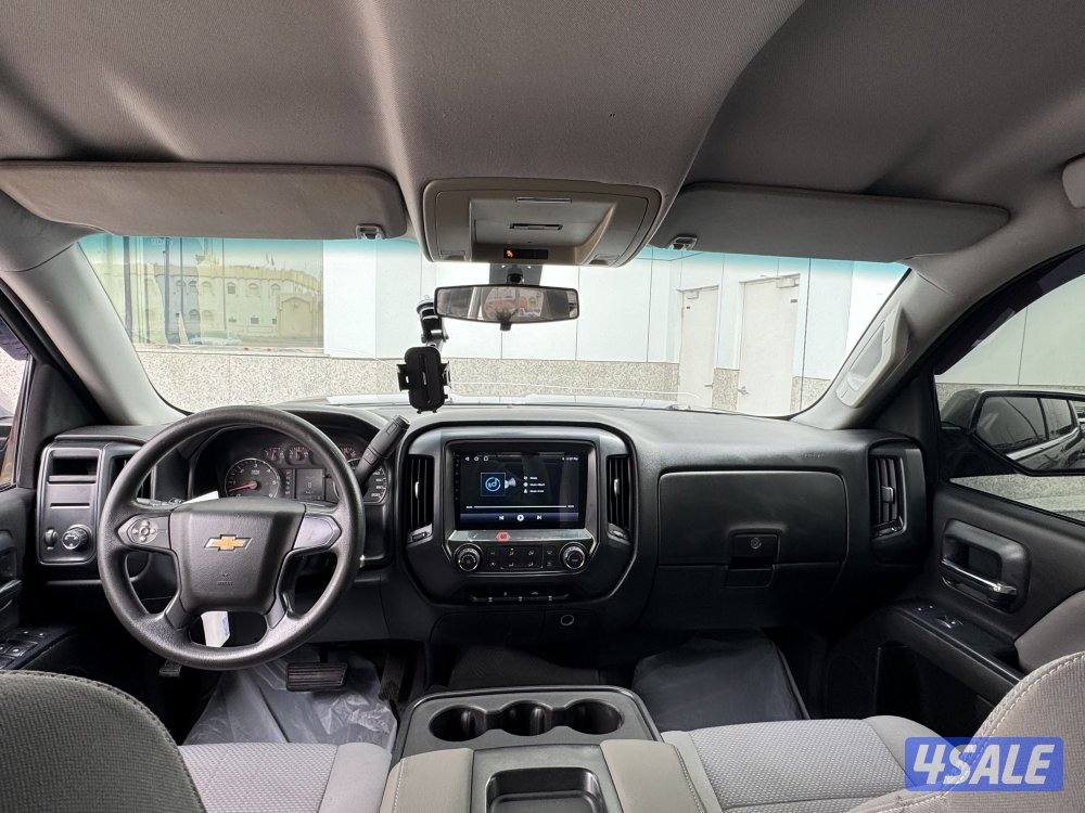 للبيع  وانيت سلفرادو موديل 20146