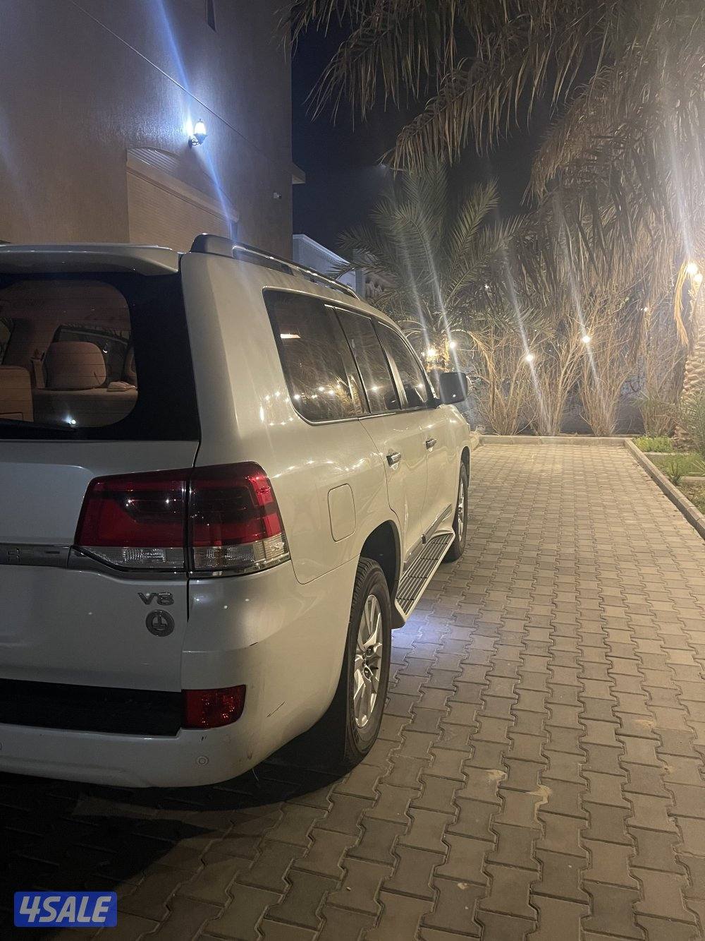 لا ند كروزر GXR 20164