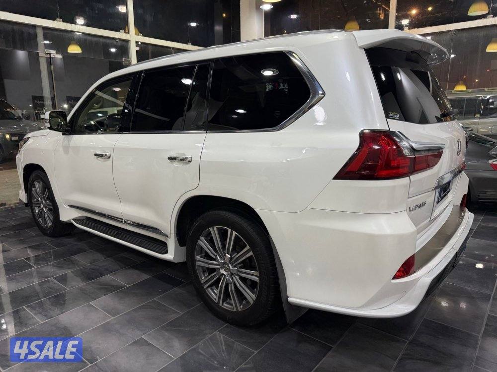 لكزس ٢٠١٦ درجة اولى صبغ وكالة2