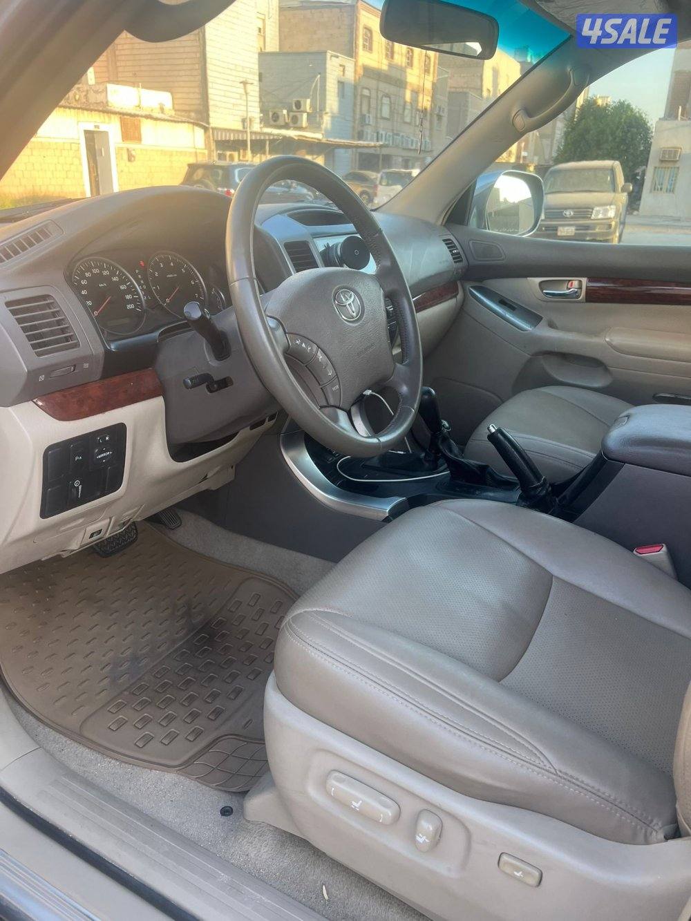 برادو نظيف اموره فوق الطيبه تبديل القطع كلها وكاله البدي مصبوغ كامل2