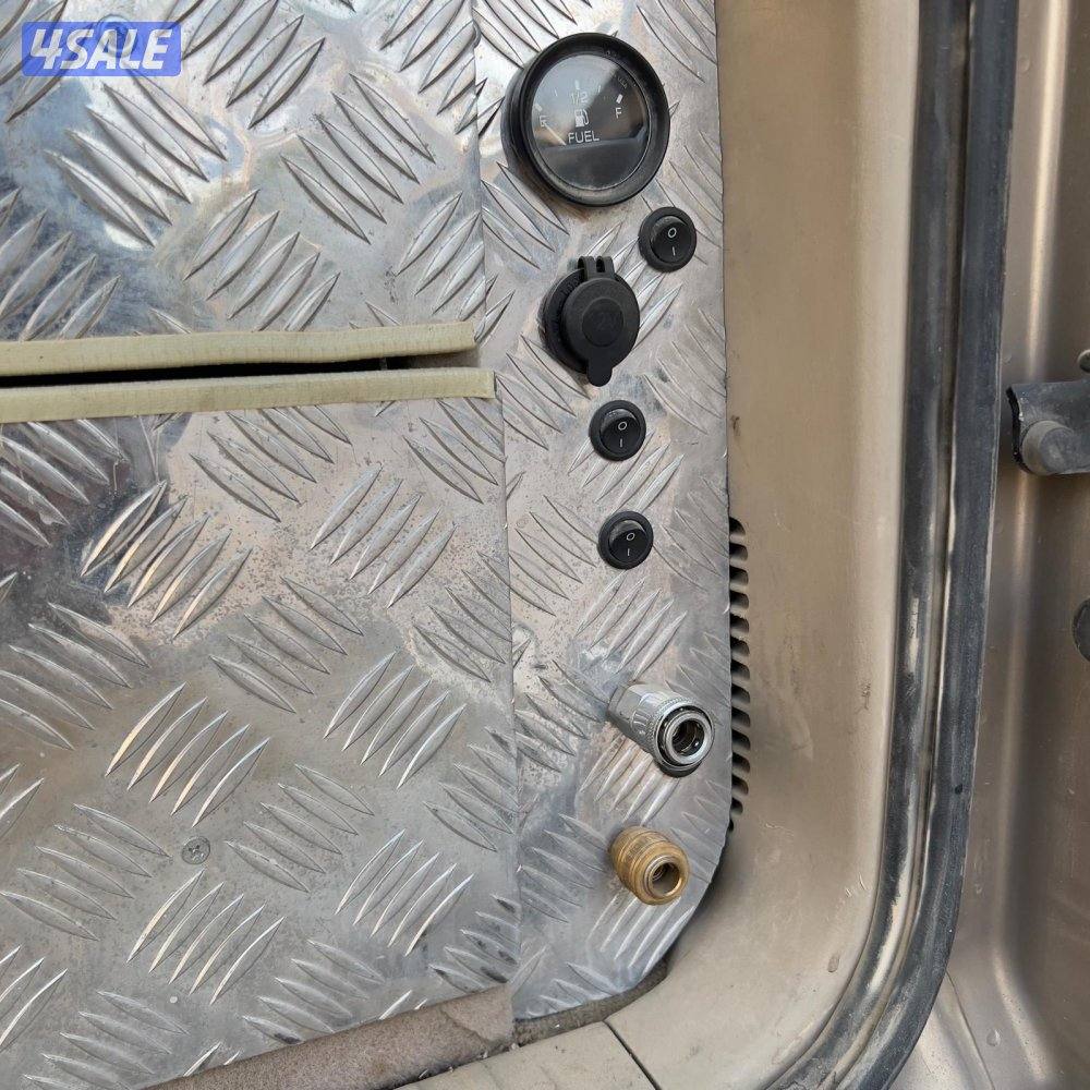 للبيع ادراج لاند كروز نضيفه على السوم1