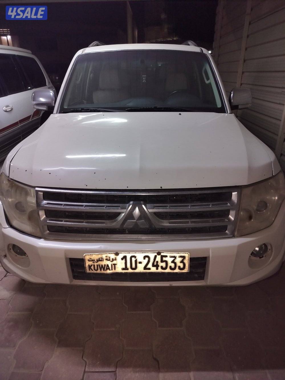 للبيع باجيرو ٢٠١٠ على المنظور الجيب فيه كرنك ومكيف شغال  بارد3