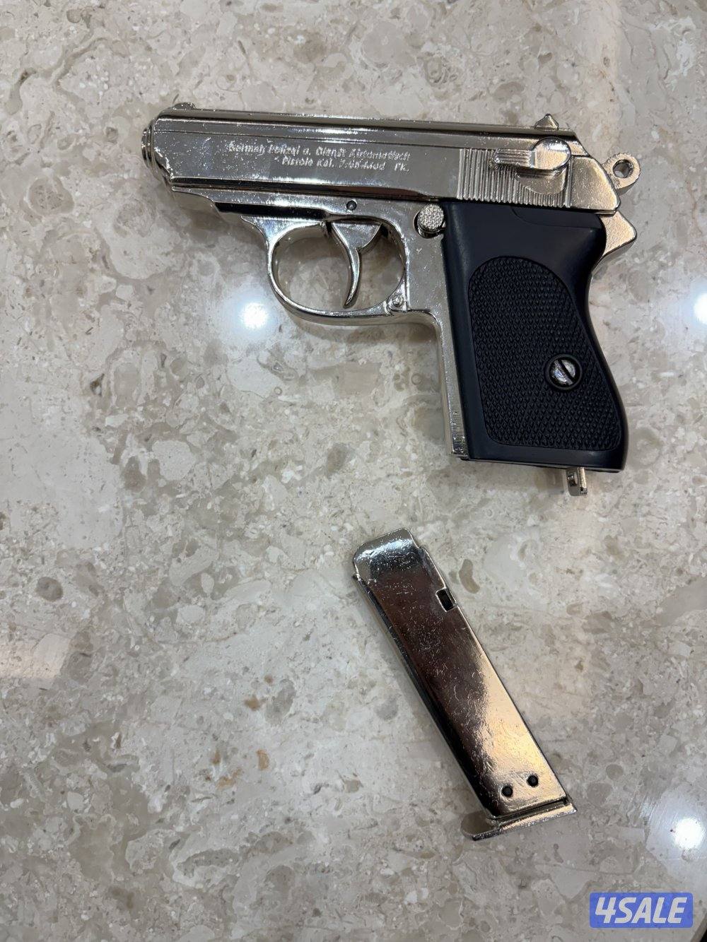 سلاح زينه شبيه الحقيقي1