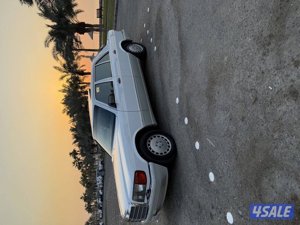 مرسيدس ٥٦٠ بحاله ممتازه صبغ وكاله قطعه  مخزنه فتره طويله4