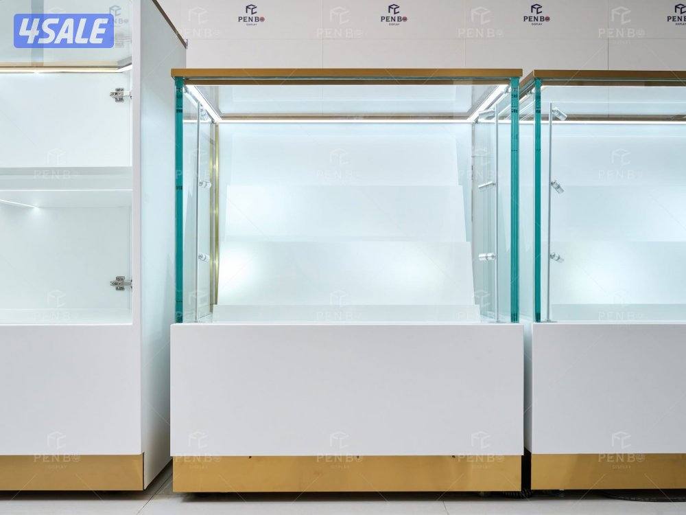 للايجار معرض جاهز مع مصنع1