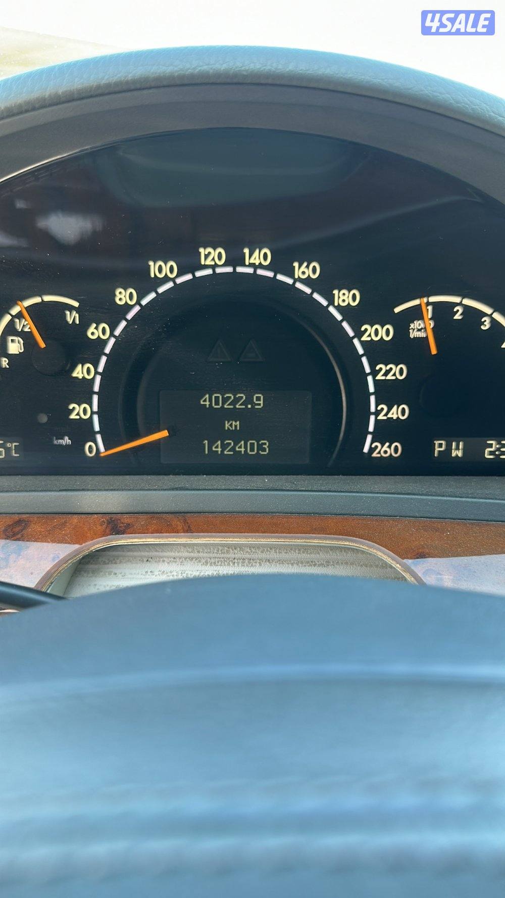 للبيع مرسيدس حوت s5005