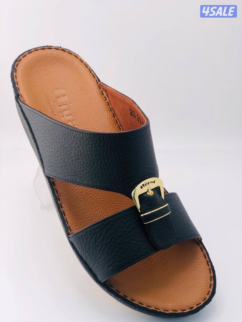 مصنوعة من أفضل الجلود الطبيعية المعالجة بأحدث الطرق لراحة القدم أرضية7