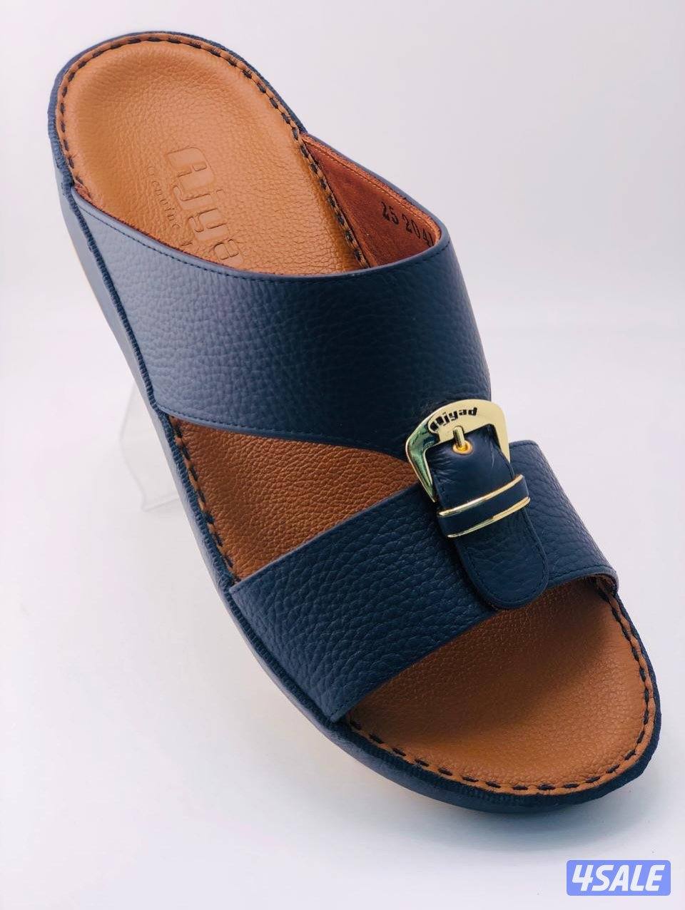 مصنوعة من أفضل الجلود الطبيعية المعالجة بأحدث الطرق لراحة القدم أرضية8