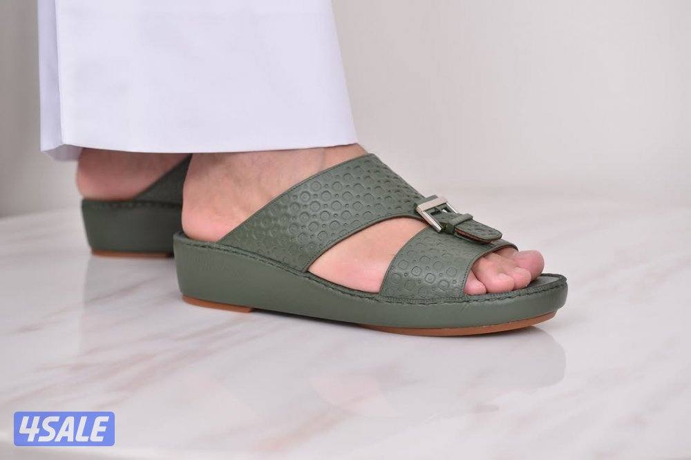 مصنوعة من أفضل الجلود الطبيعية المعالجة بأحدث الطرق لراحة القدم أرضية15