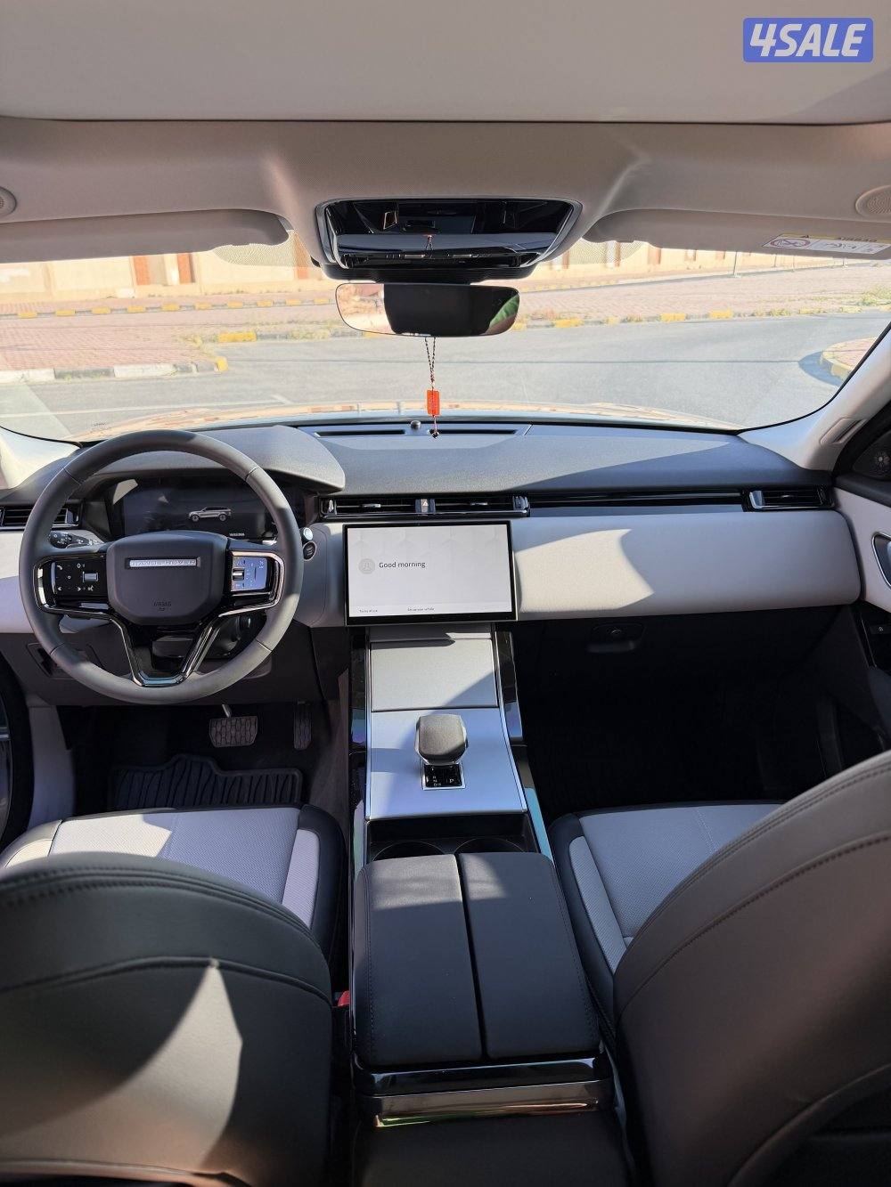 رنج روفر فيلار ٢٠٢٥3