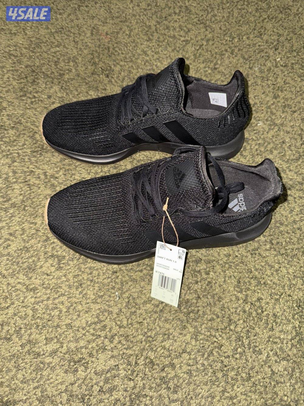 جوتي اديداس جديد من غير كرتون ( غير ملبوس ) مقاس size 46 ٤٦2