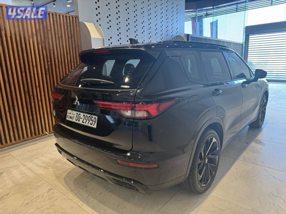 Mitsubishi outlander3