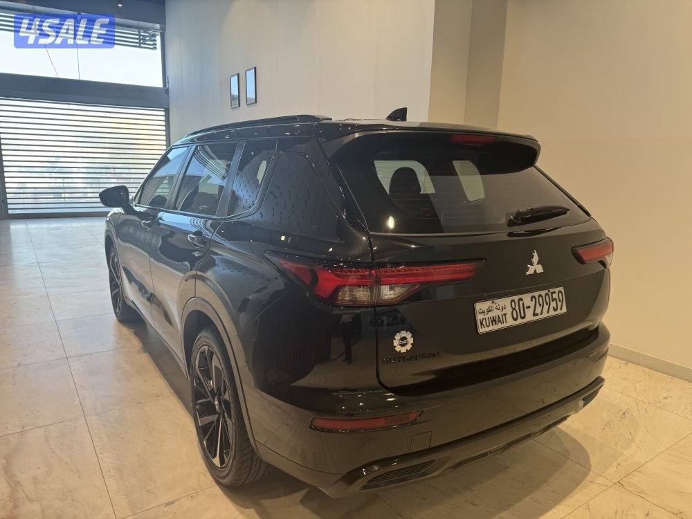 Mitsubishi outlander5