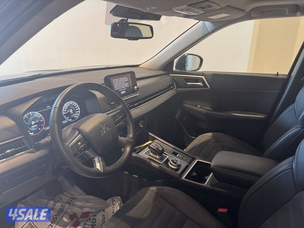 Mitsubishi outlander6